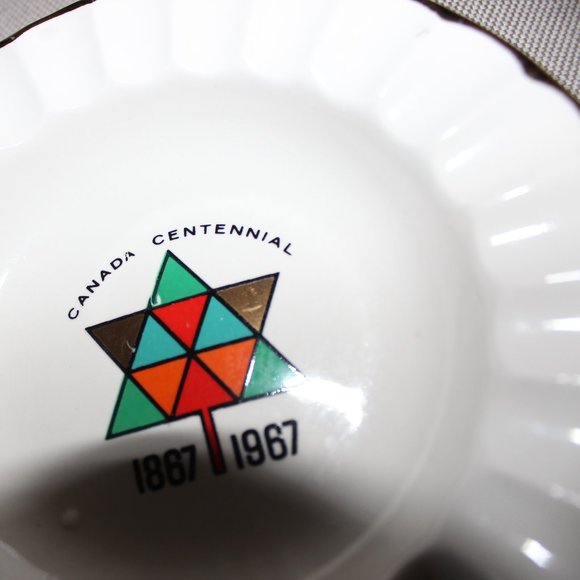 3/$77❤️rare vintage 6" Canada Centennial 1867-1967 ashtray Georgian China - Picture 4 of 6